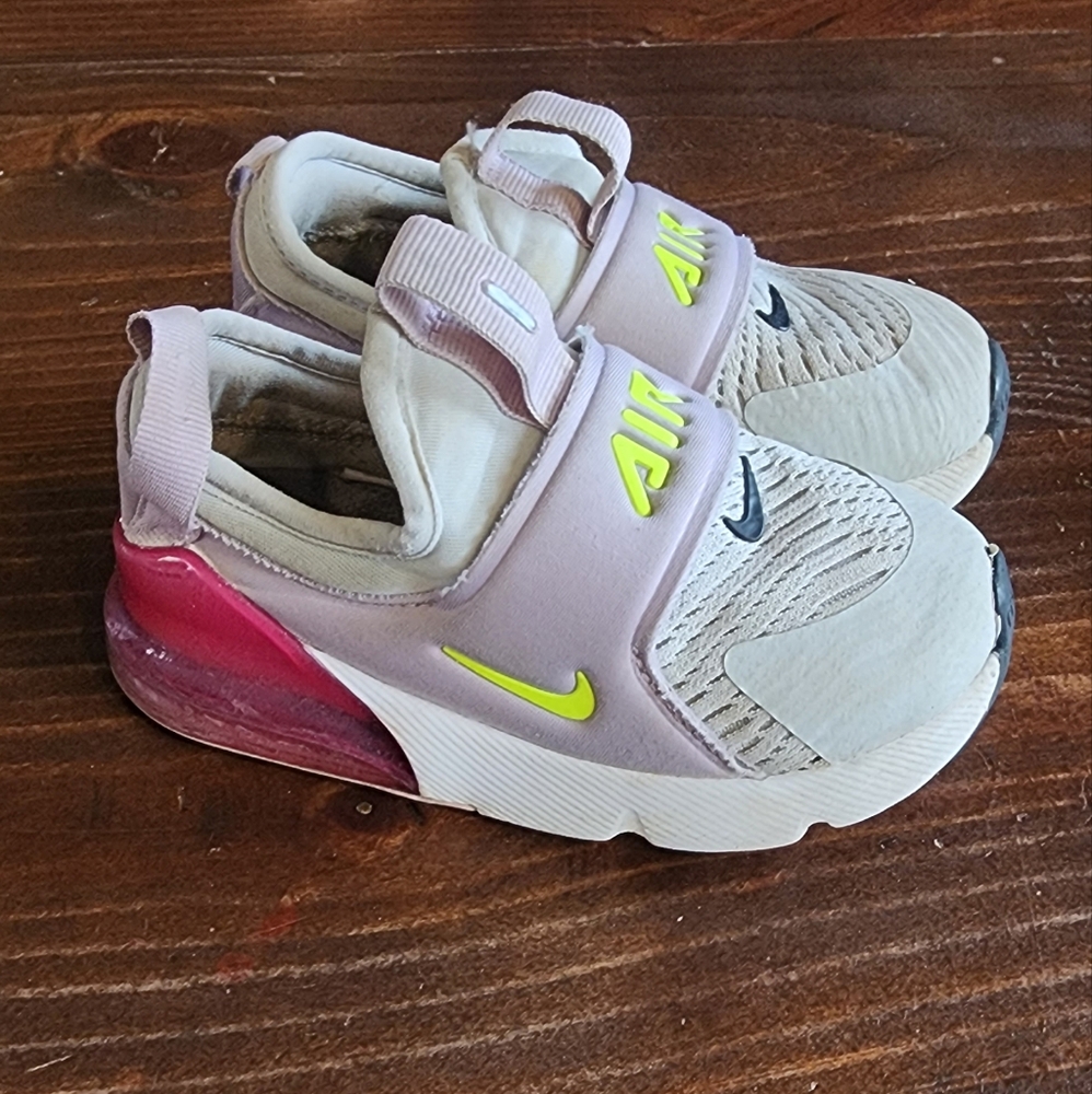 Toddler girls nike shoes size 8